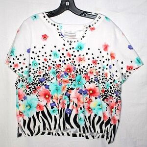 🔥 Alfred Dunner Petite PL Floral Zebra Studded Top – Bold & Chic! 🔥